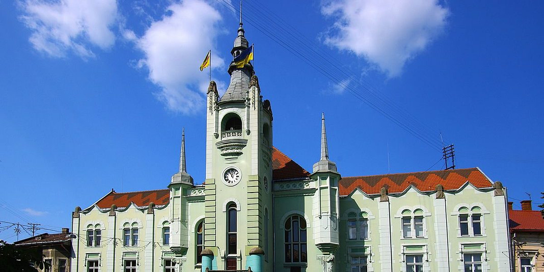 Mukacheve_town_hall_2
