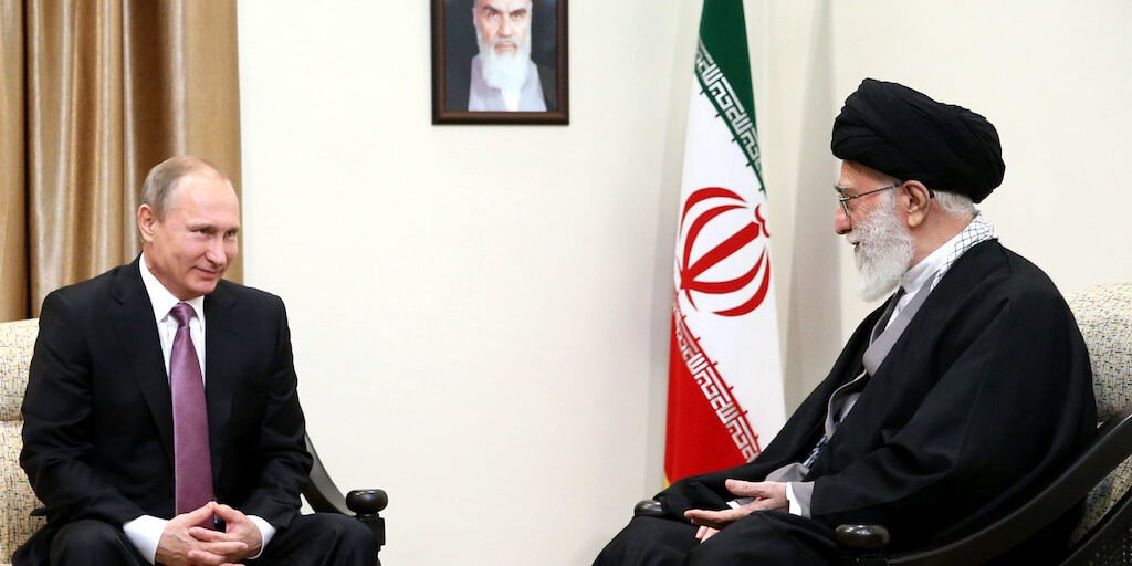 Ali_Khamenei_and_Vladimir_Putin